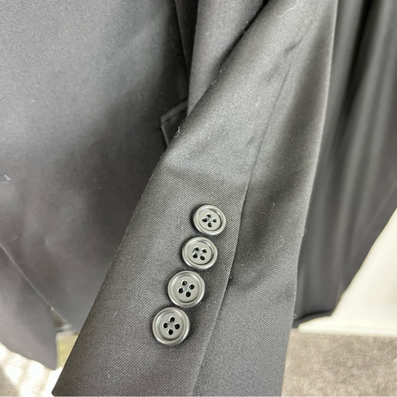 Hart Shaffner Marx Black Men Suit - Picture 3 of 14